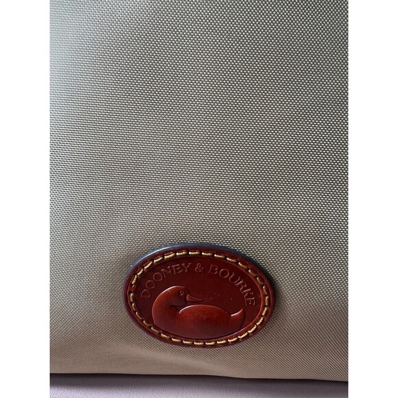 Dooney & Bourke Womens Large Erica Shoulder Bag Khaki Designer Elegant Chic NWT - Picture 3 of 16